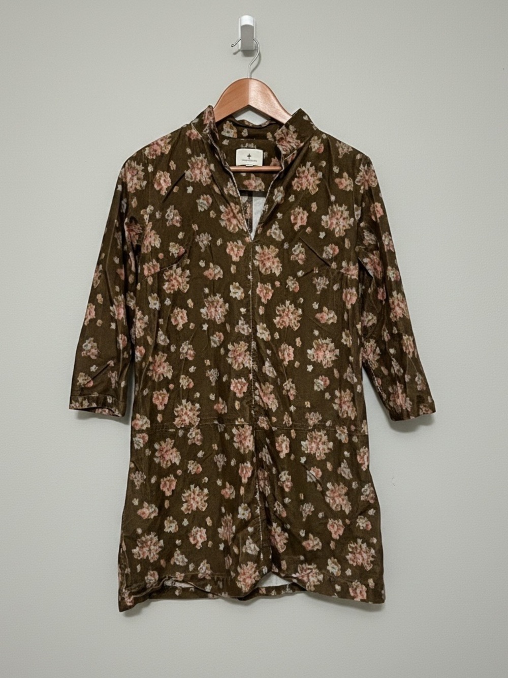 Tuckernuck Hazel Bouquet Corduroy Clifton V-neck Mini Cottagecore Dress size M